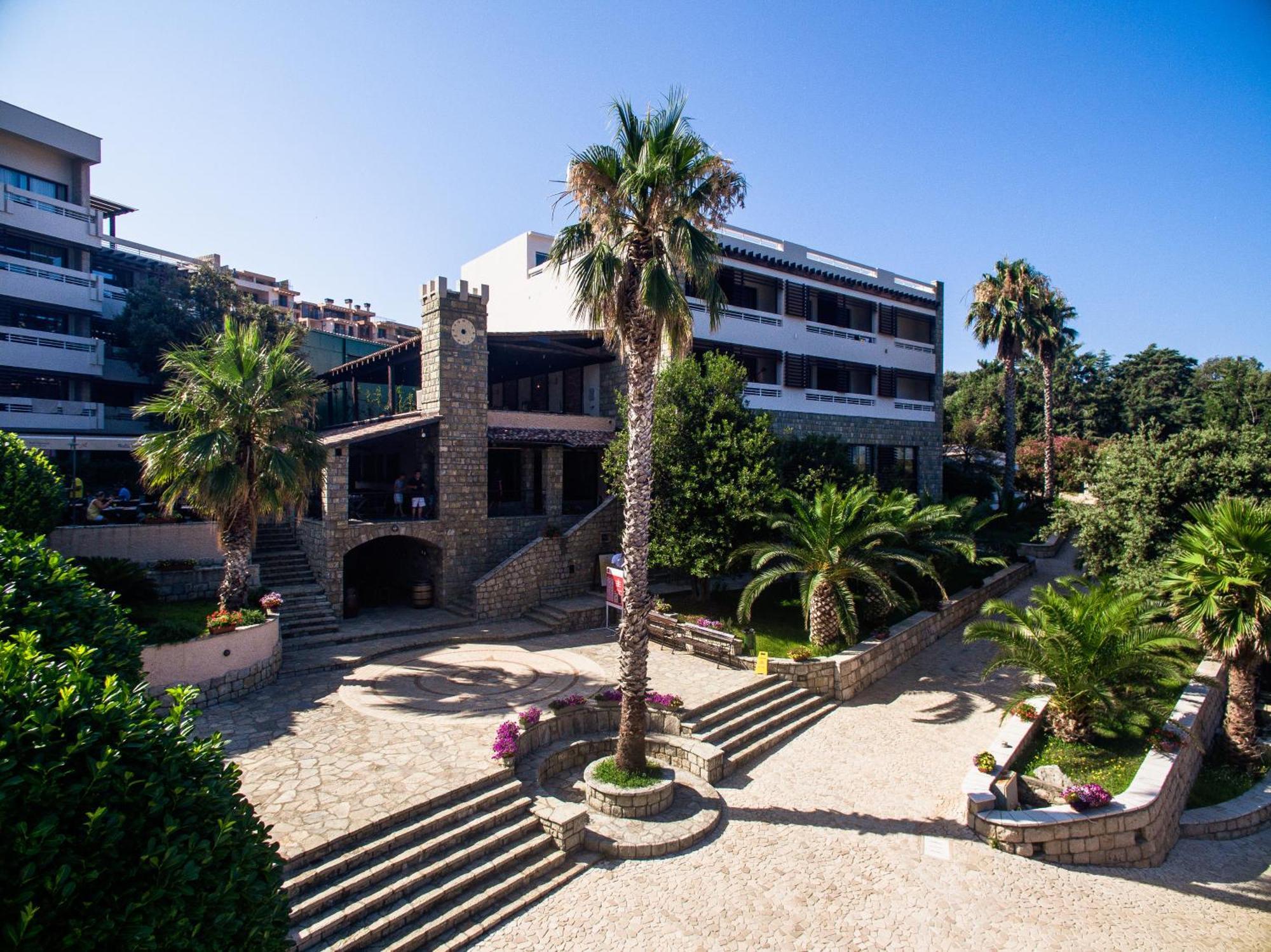 Ruza Vjetrova - Wind Rose Hotel Resort Dobra Voda Buitenkant foto